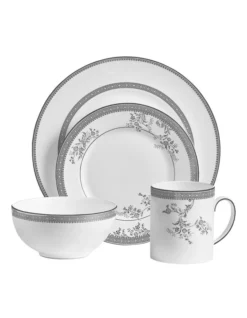 Wedgwood Lace Platinum 4pc Place Setting