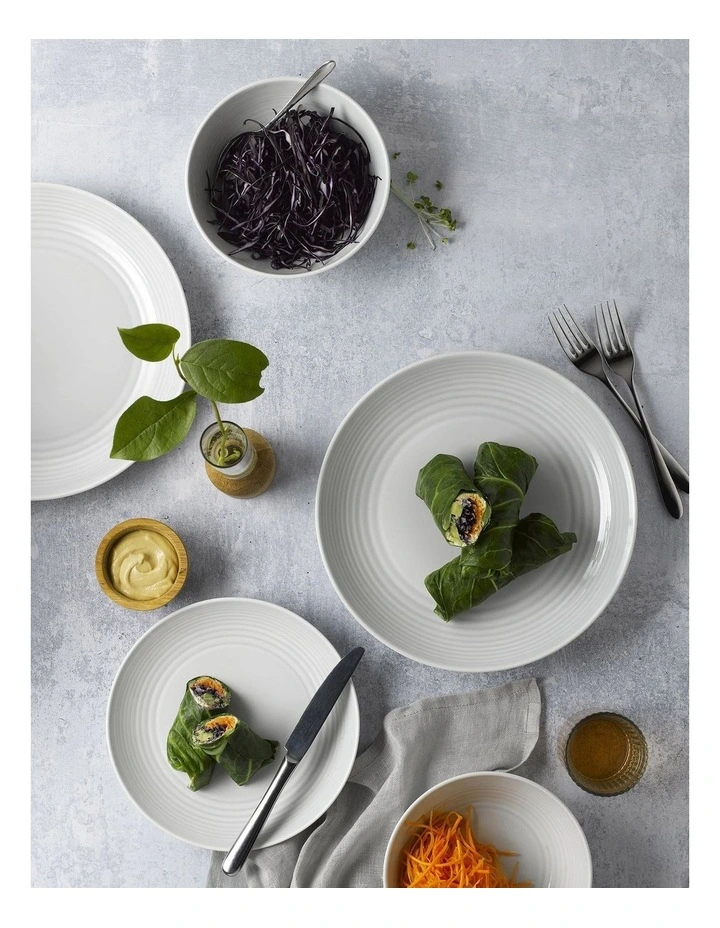 Royal Doulton Gordon Ramsay Maze 22cm Plate Light Grey 5 Royal Doulton Gordon Ramsay Maze 22cm Plate Light Grey - Image 3