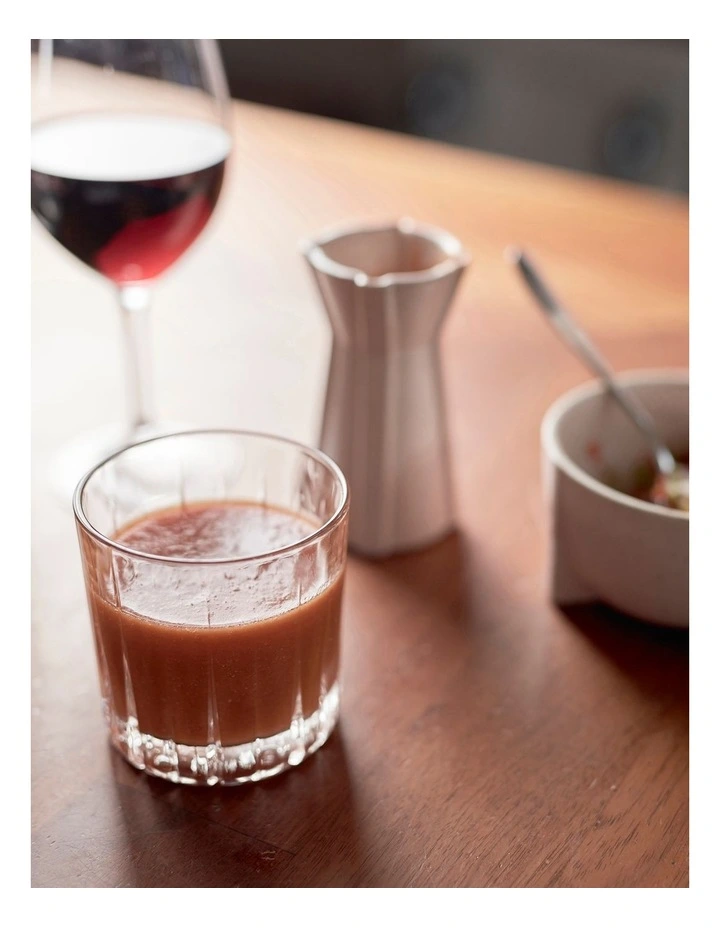 Robert Gordon X MoVida Mini Carafe 150ml In White 6 Robert Gordon X MoVida Mini Carafe 150ml In White - Image 4