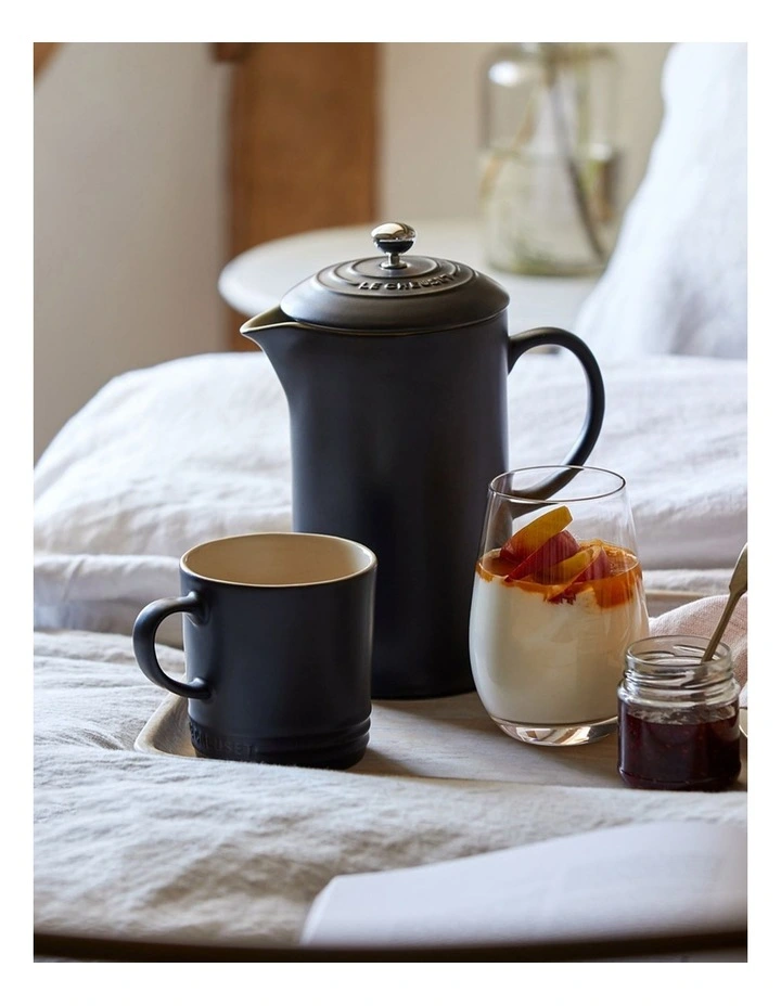 Le Creuset Mug 350ml In Satin Black 6 Le Creuset Mug 350ml In Satin Black - Image 4