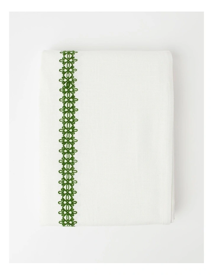 Heritage Traditional Stitch Table Cloth 150x220cm In White 3 Heritage Traditional Stitch Table Cloth 150x220cm In White