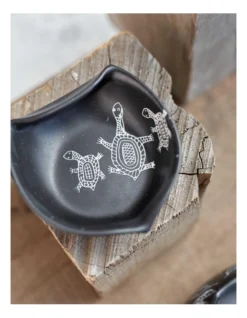 Robert Gordon X Juluwarlu Pouring Vessel In Black 10 Robert Gordon X Juluwarlu Pouring Vessel In Black -Cutlery Shop 957986200 3 720x928