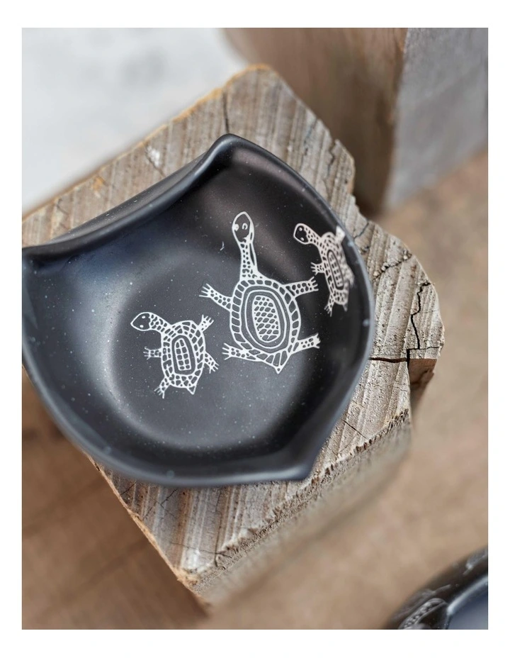 Robert Gordon X Juluwarlu Pouring Vessel In Black 5 Robert Gordon X Juluwarlu Pouring Vessel In Black - Image 3