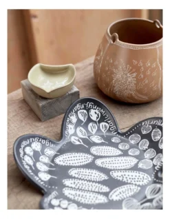 Robert Gordon X Juluwarlu Large Handle Bowl 22x8cm In Sage -Cutlery Shop 957987280 5 720x928