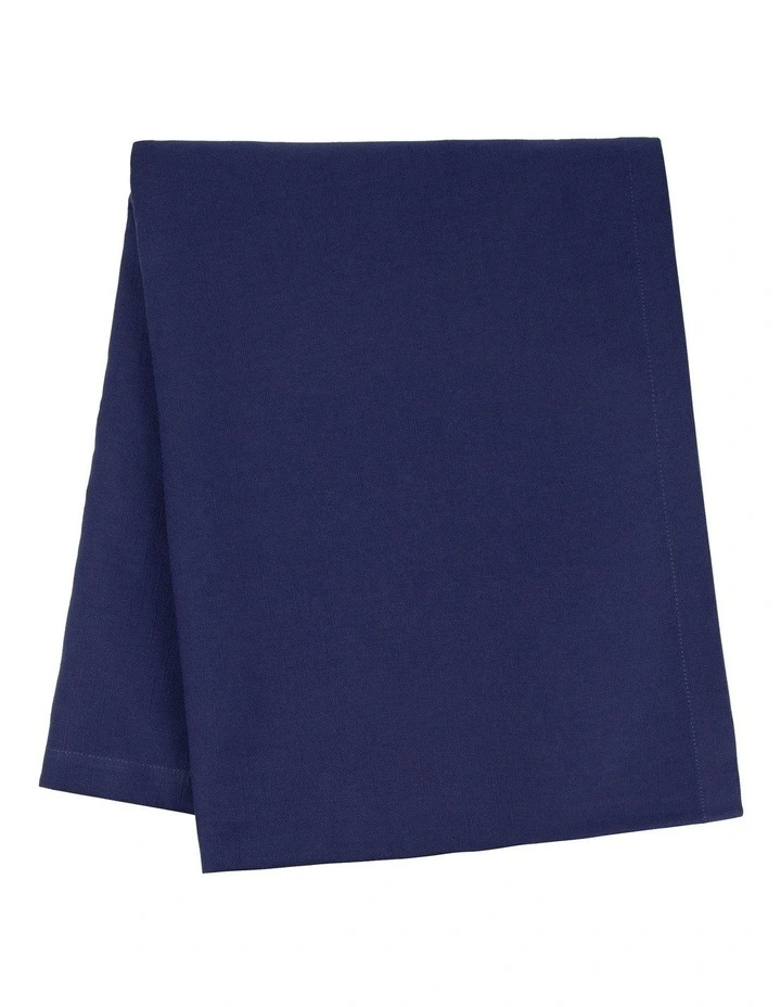 Maxwell & Williams Cotton Classics Rectangle Tablecloth 230x150cm In Navy 4 Maxwell & Williams Cotton Classics Rectangle Tablecloth 230x150cm In Navy - Image 2